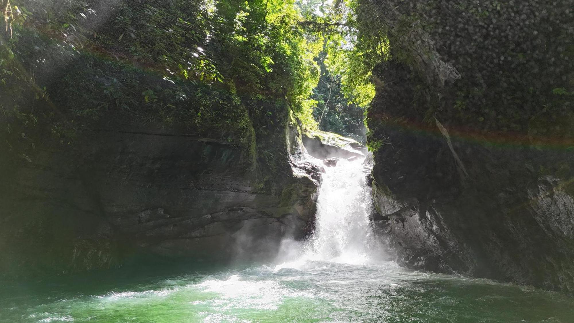 Holos Retreat Center: The Entire Ridge Basecamp Baru Ngoại thất bức ảnh